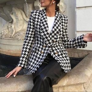 Meet your Posher, Ana